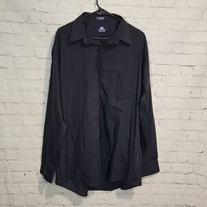 Men's Stafford dress shirt, size Medium